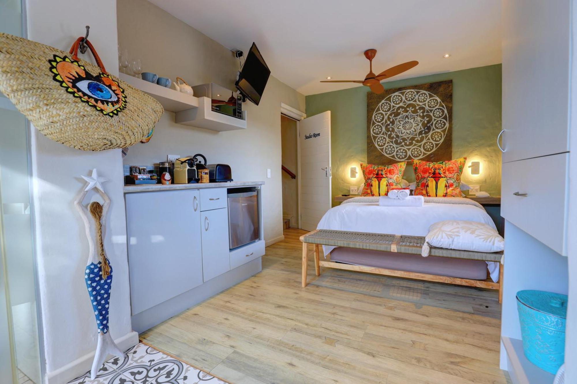 Pearl Moon Boutique Suites Уилдернесс Экстерьер фото