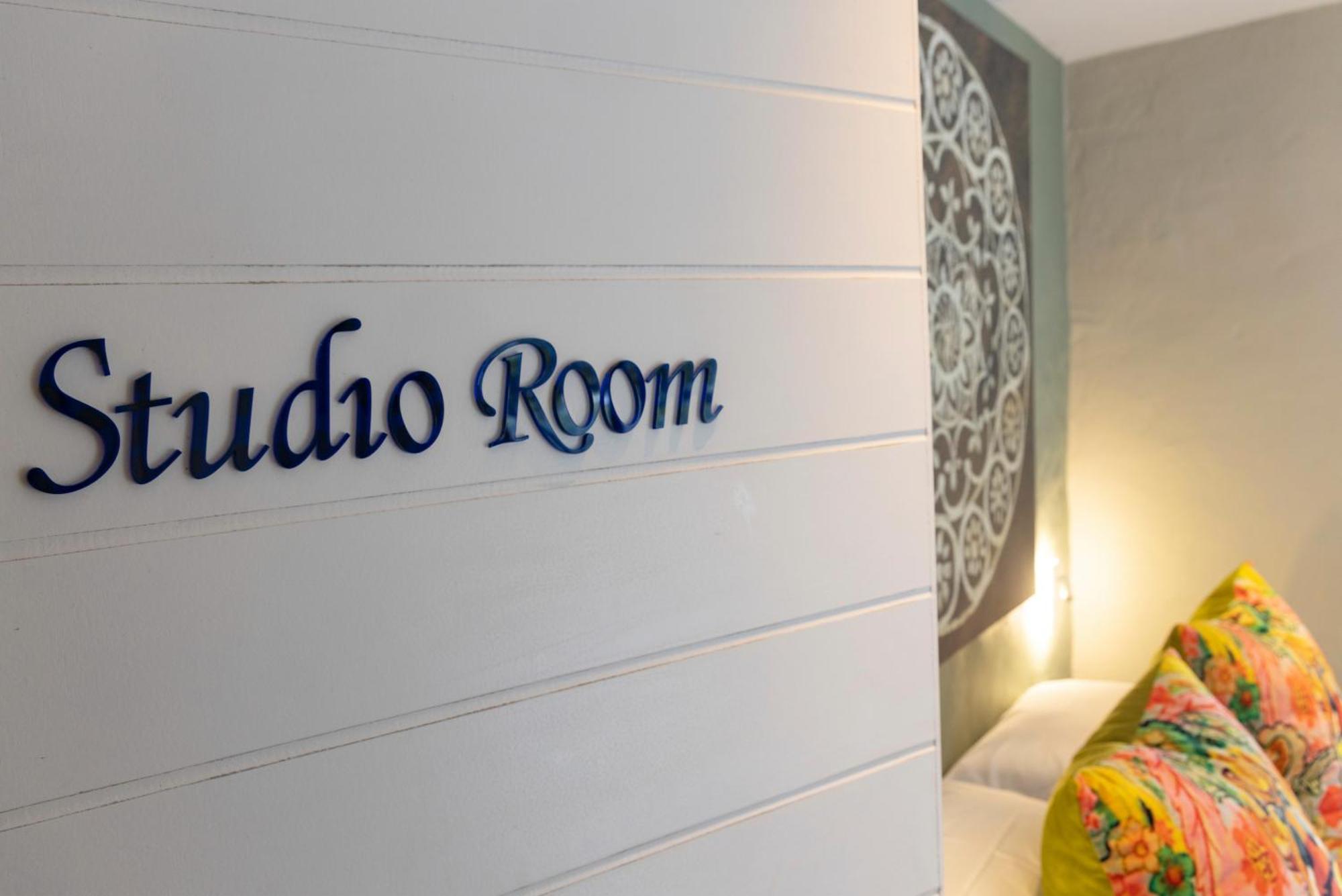 Pearl Moon Boutique Suites Уилдернесс Экстерьер фото